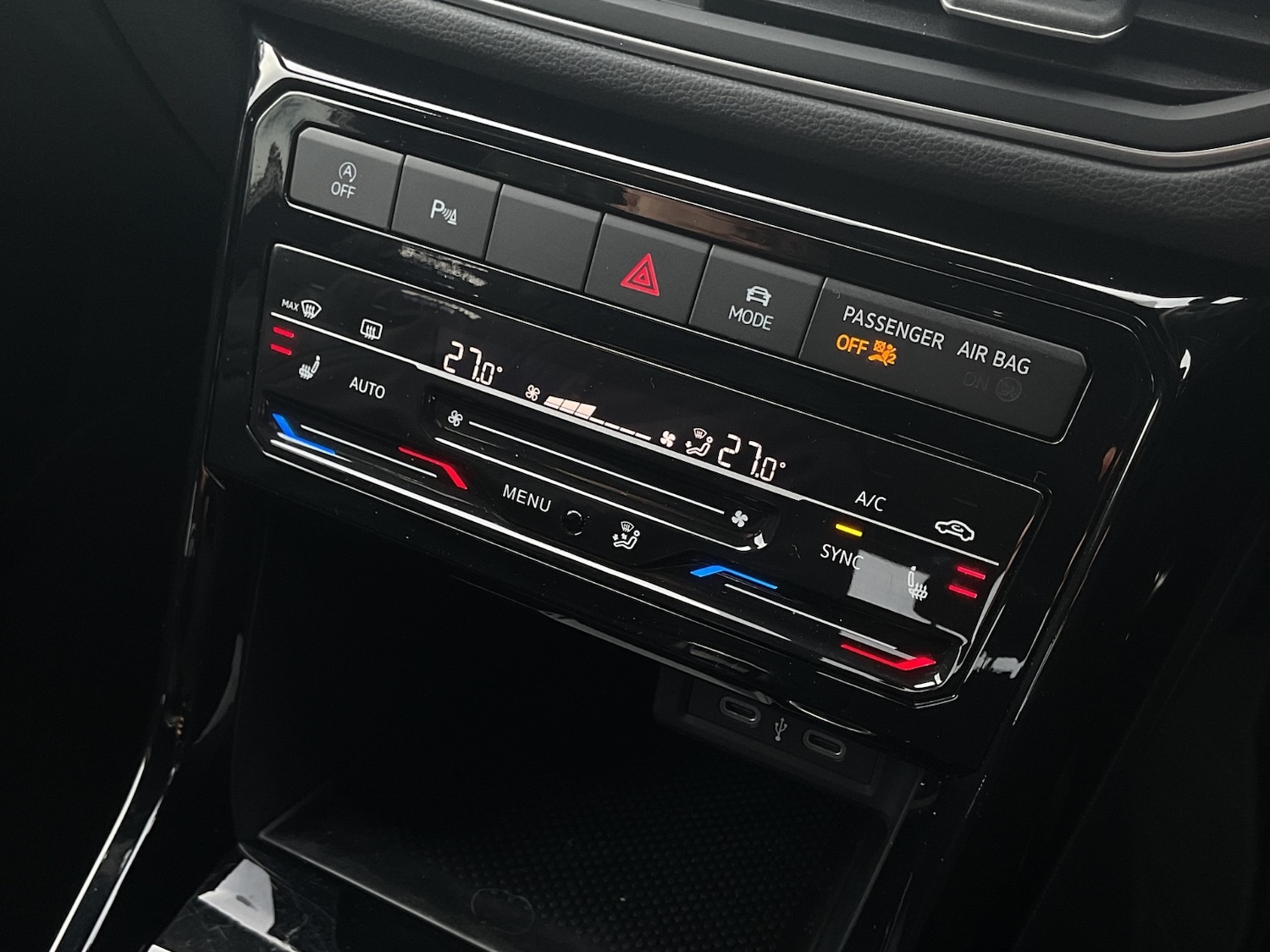 Used Volkswagen T-Cross 2024 for sale - 77581369: Photo 35