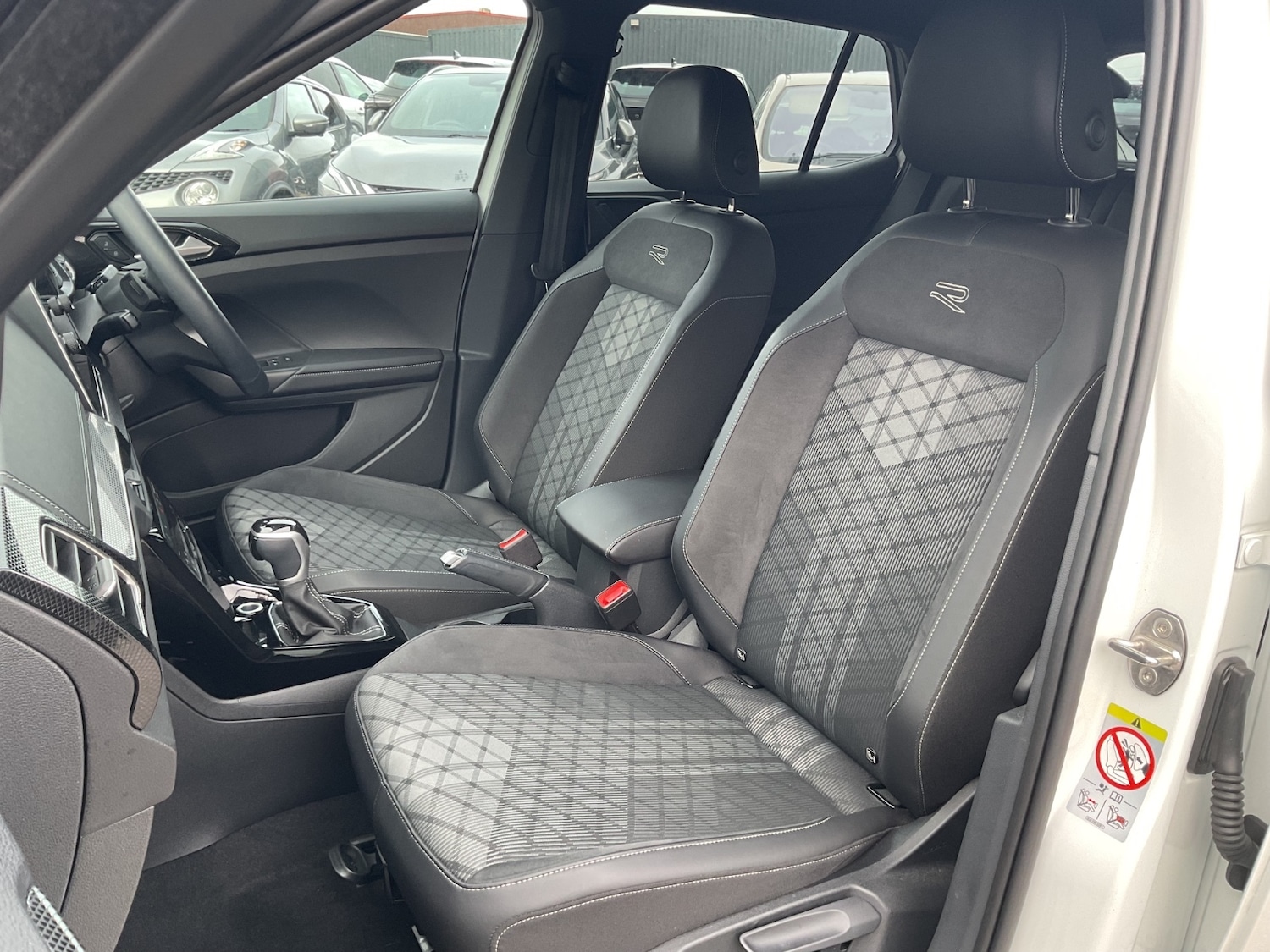 Used Volkswagen T-Cross 2024 for sale - 77581369: Photo 8