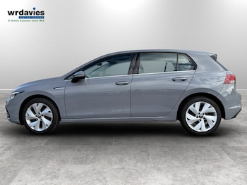 Used Volkswagen Golf 2021 for sale - 78009044: Photo