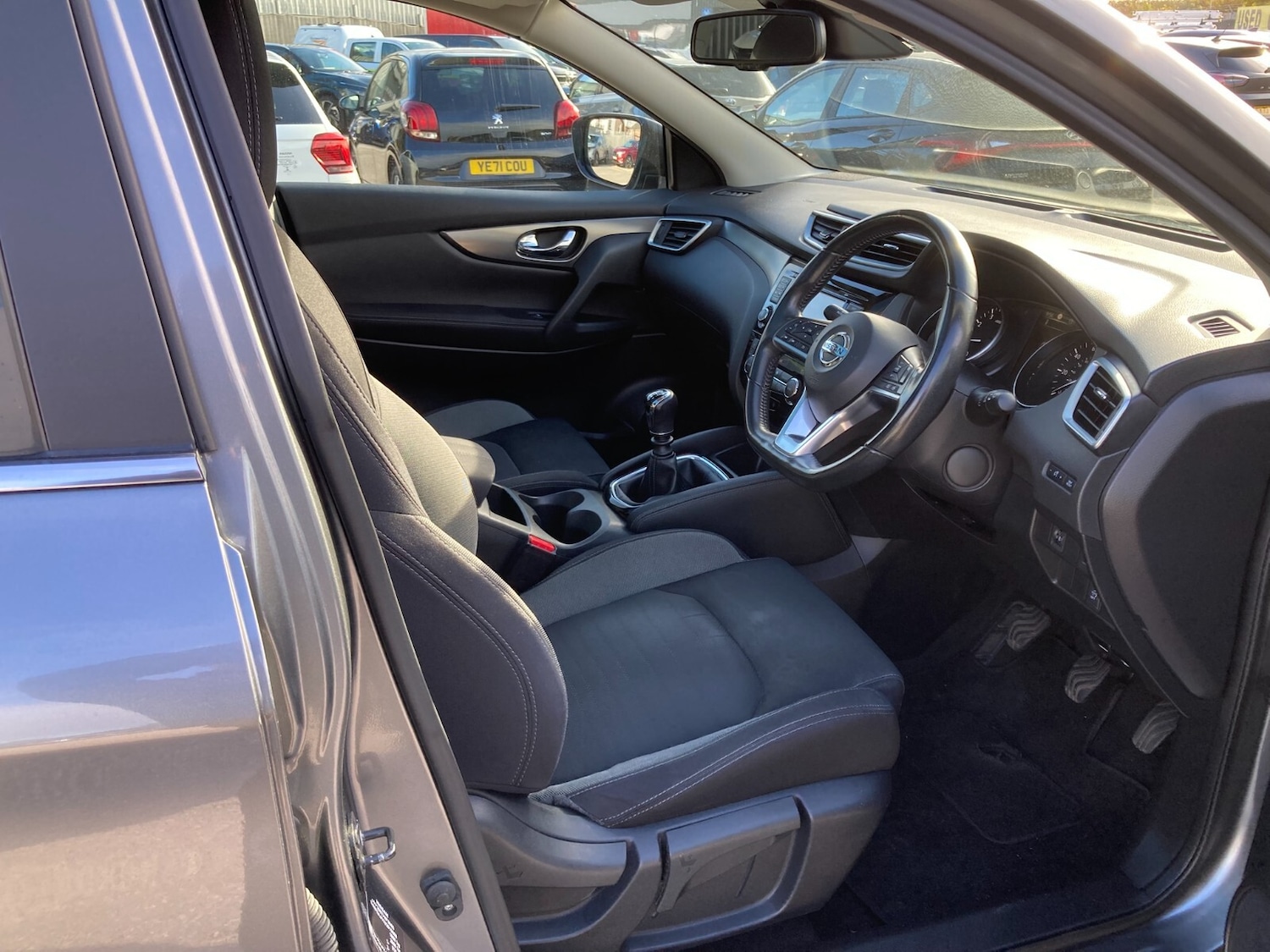 Used Nissan Qashqai 2017 for sale - 76393637: Photo 11