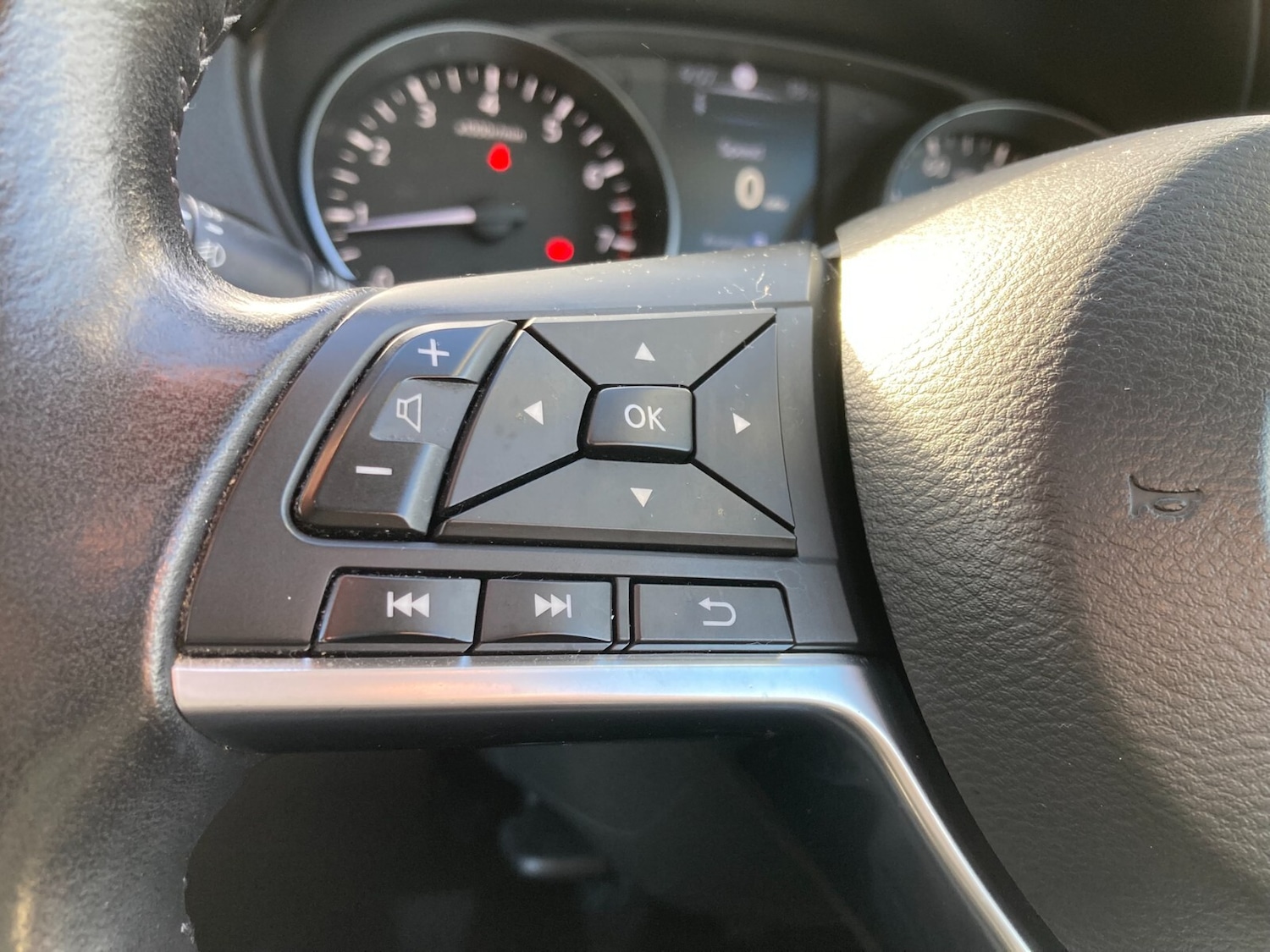 Used Nissan Qashqai 2017 for sale - 76393637: Photo 19