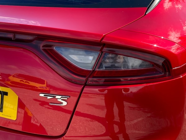 Used Kia Stinger 2018 for sale - 76276254: Photo 14