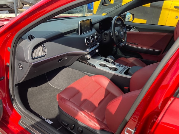 Used Kia Stinger 2018 for sale - 76276254: Photo 34