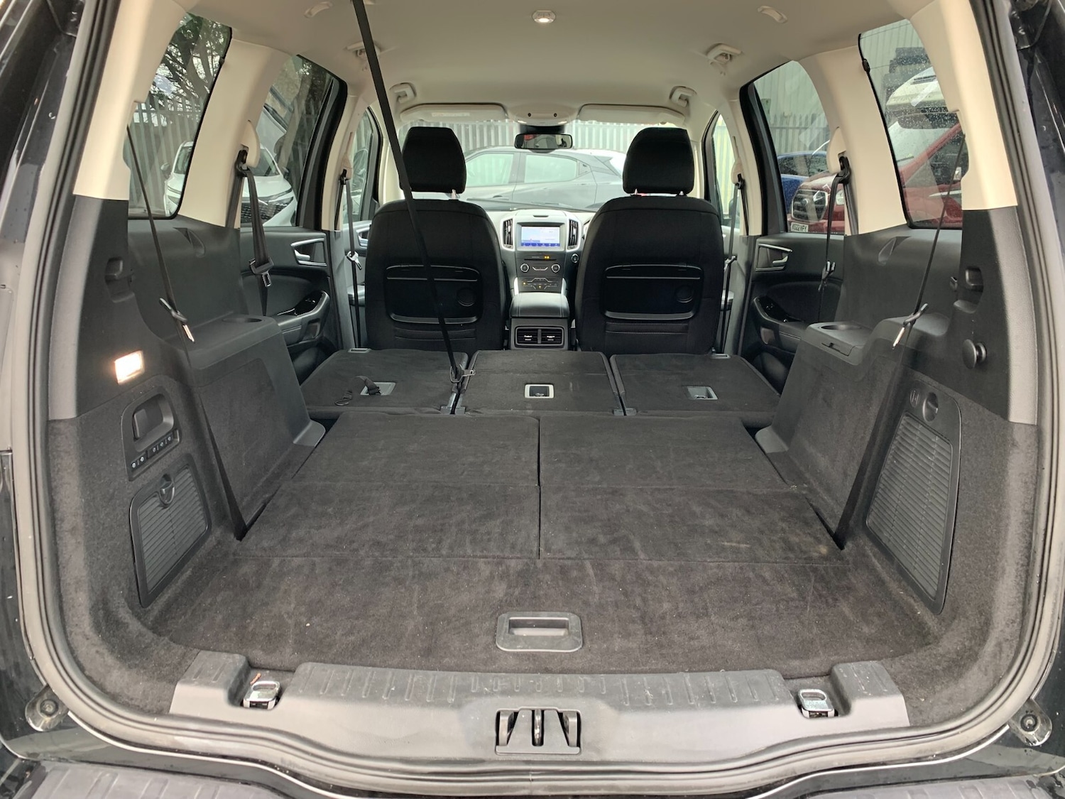 Used Ford Galaxy 2022 for sale - 77274076: Photo 17