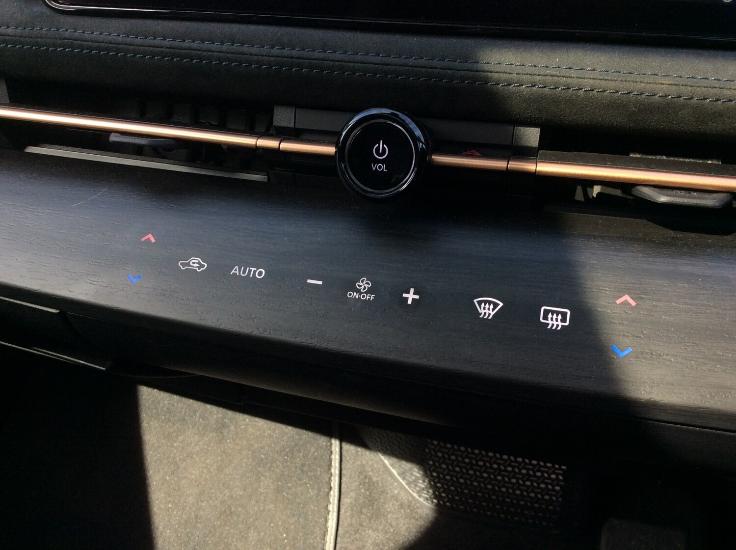 Used Nissan ARIYA 2024 for sale - 76276812: Photo 30