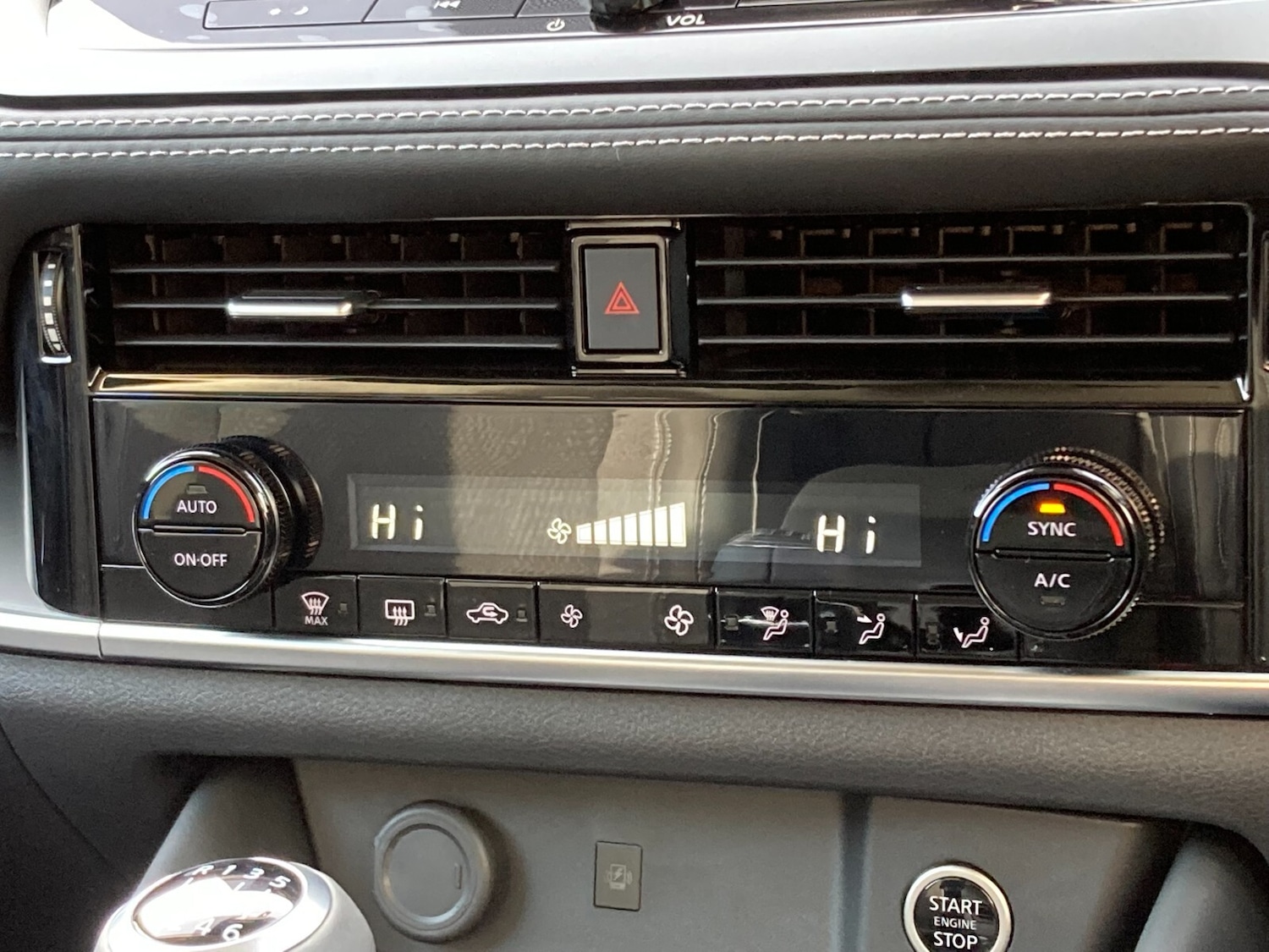 Used Nissan Qashqai for sale - 76622216: Photo 29