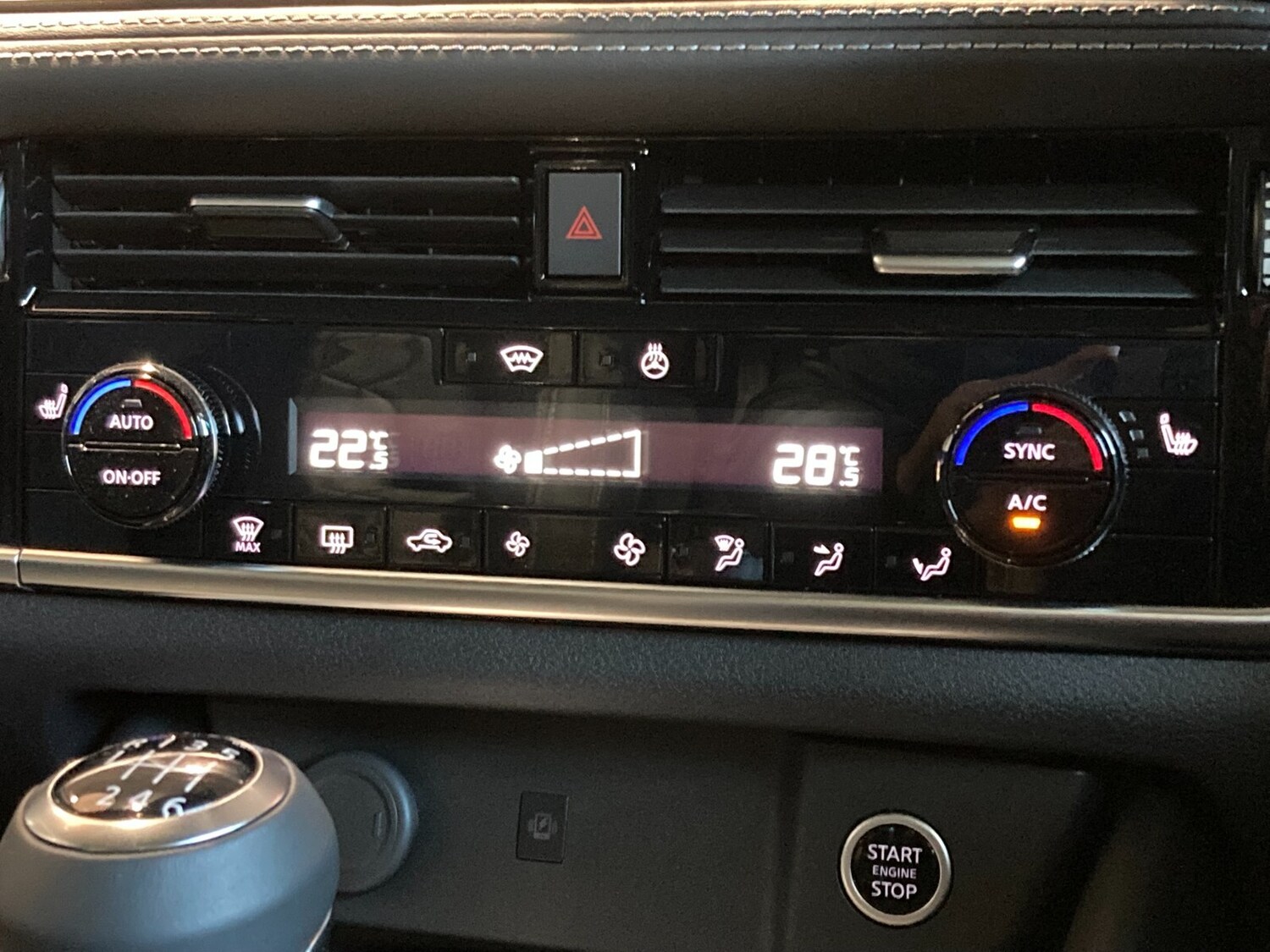 Used Nissan Qashqai for sale - 76622211: Photo 25