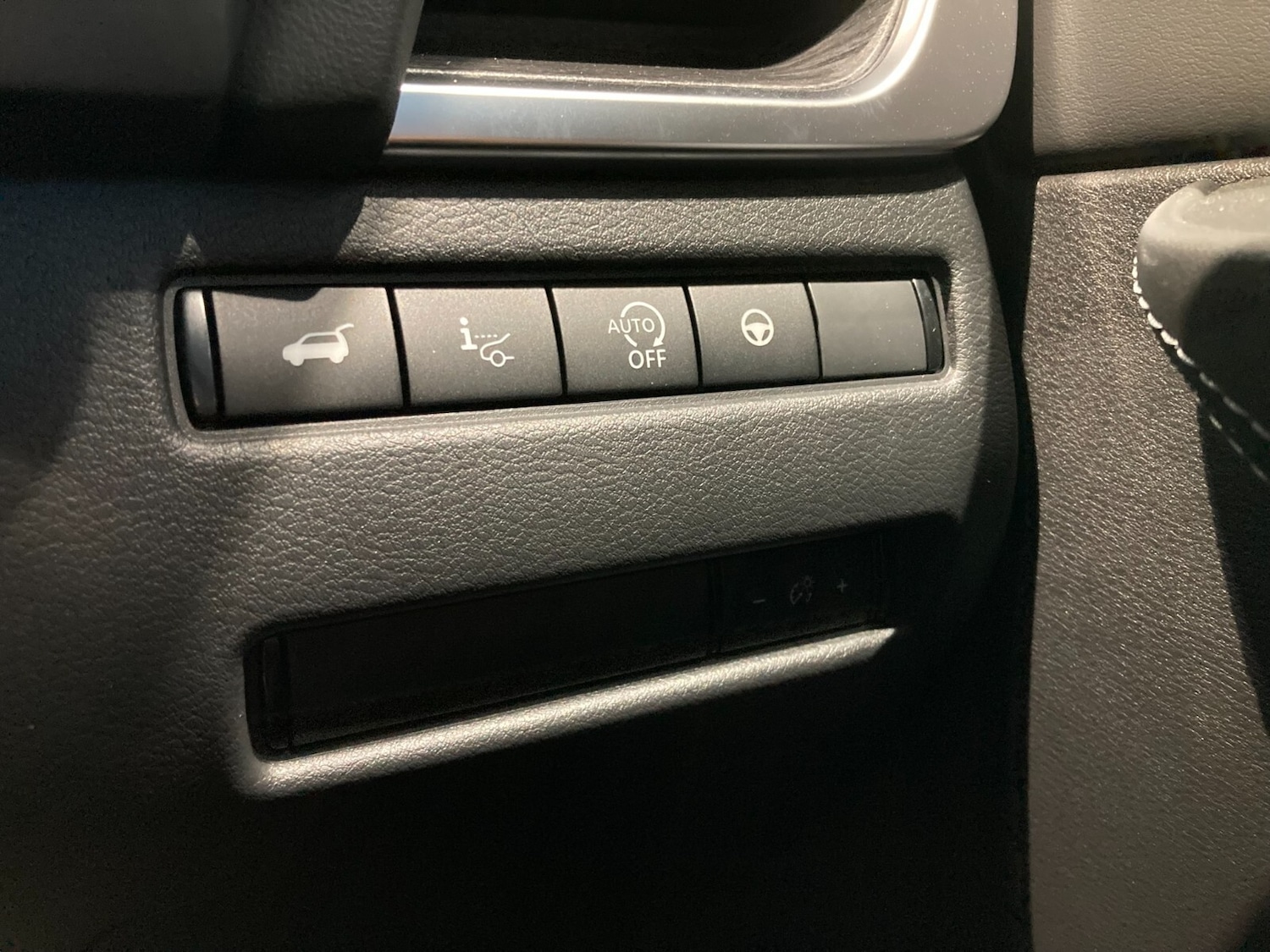 Used Nissan Qashqai for sale - 76622211: Photo 32