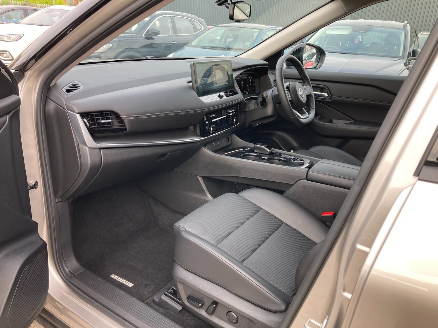 Used Nissan X-Trail 2024 for sale - 76276411: Photo 12