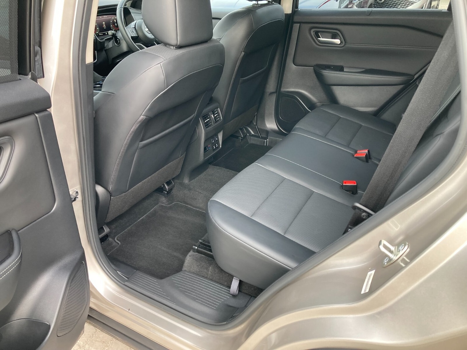 Used Nissan X-Trail 2024 for sale - 76276411: Photo 14