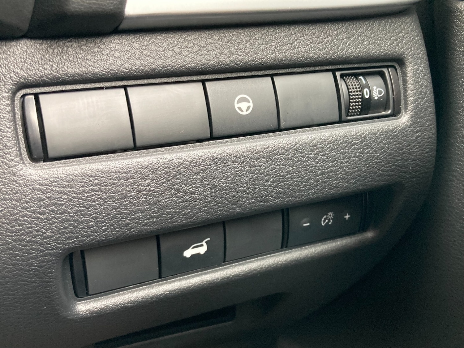 Used Nissan X-Trail 2024 for sale - 76276411: Photo 36