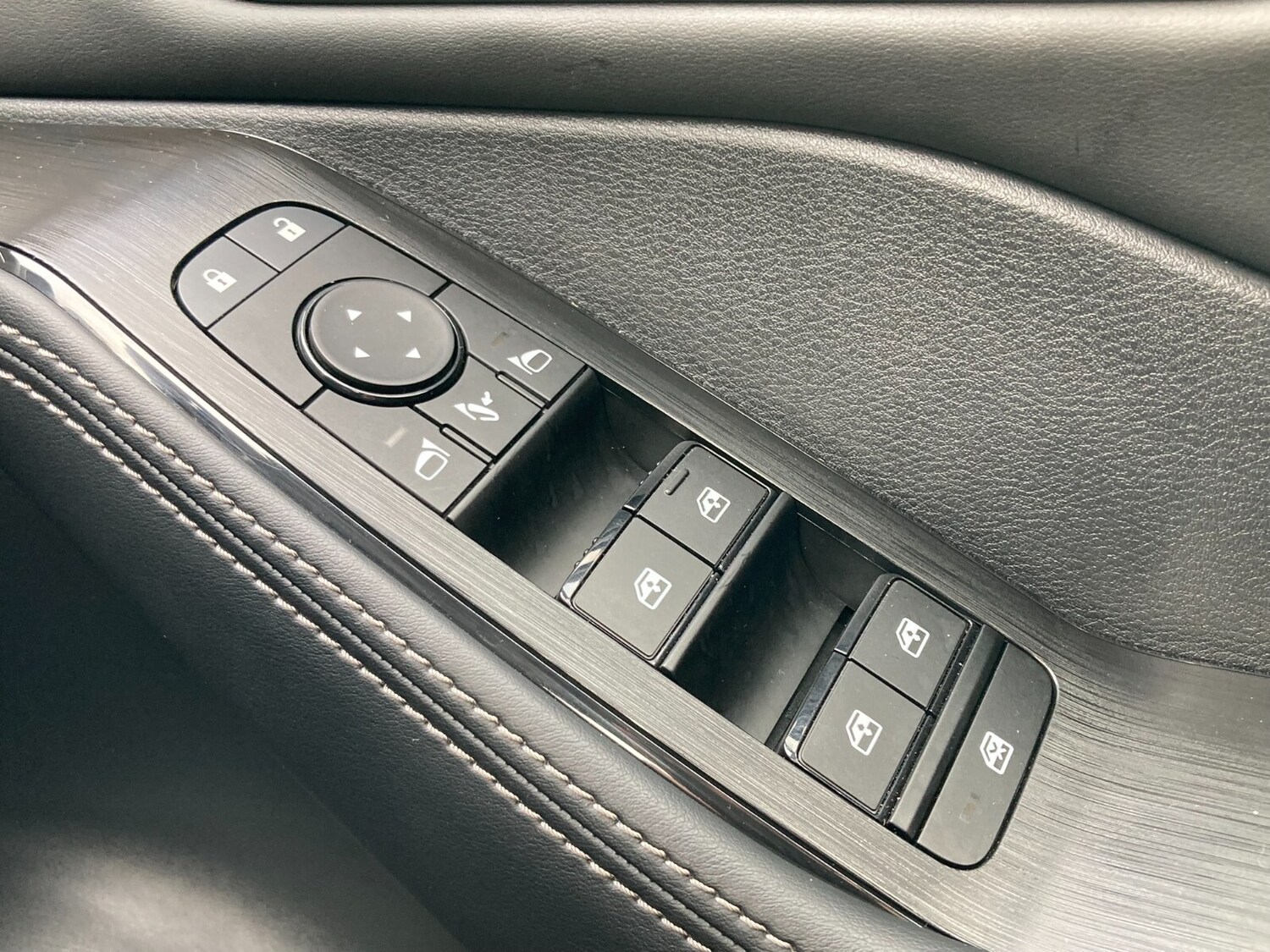 Used Nissan X-Trail 2024 for sale - 77717927: Photo 37