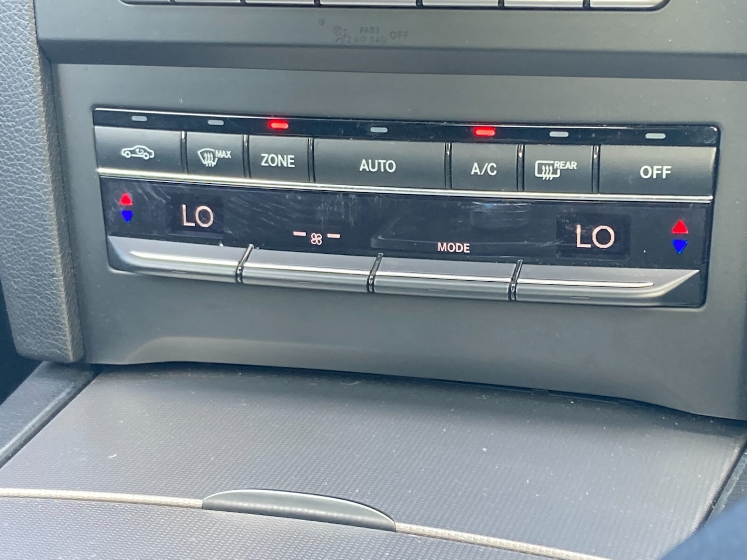 Used Mercedes-Benz E Class 2016 for sale - 76276336: Photo 29