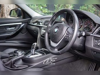 Used BMW 3 Series 2018 for sale - 76602195: Photo