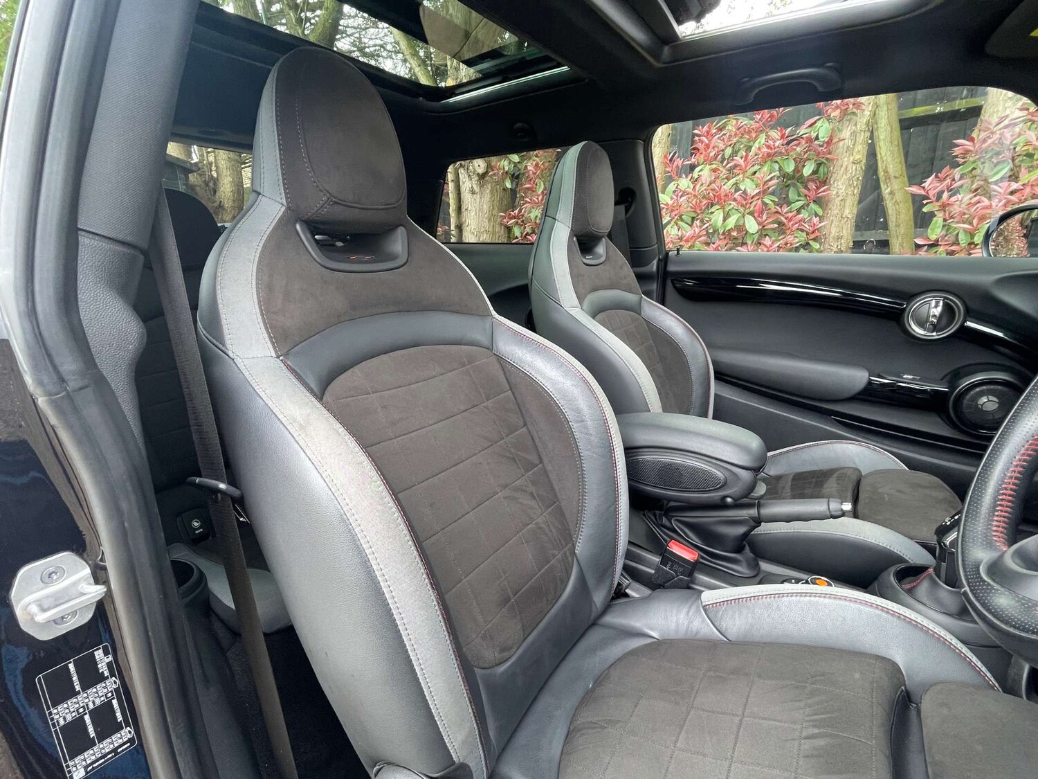 Used MINI Hatch 2020 for sale - 78198760: Photo 25