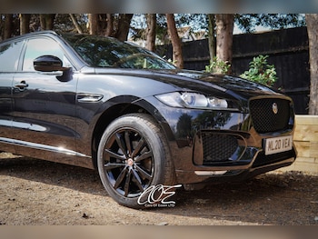 Used Jaguar F-Pace 2020 for sale - 75453294: Photo