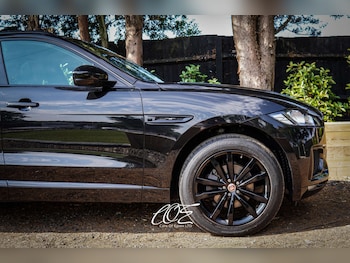 Used Jaguar F-Pace 2020 for sale - 75453294: Photo