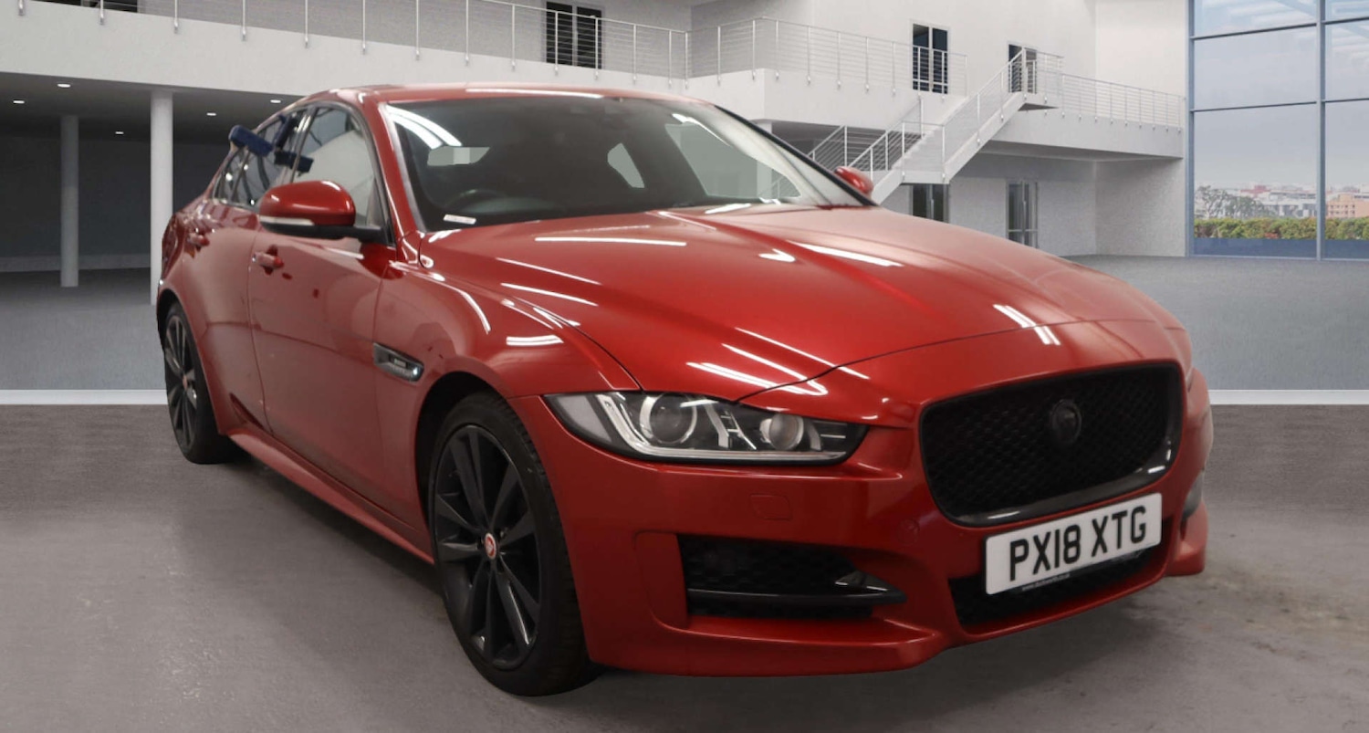 Used Jaguar XE 2018 for sale - 76404379: Photo 1