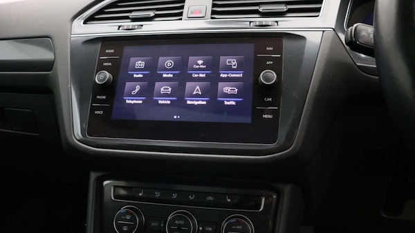 Used Volkswagen Tiguan 2018 for sale - 76250775: Photo 6