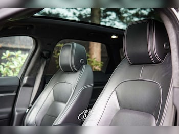 Used Jaguar F-Pace 2020 for sale - 76859424: Photo