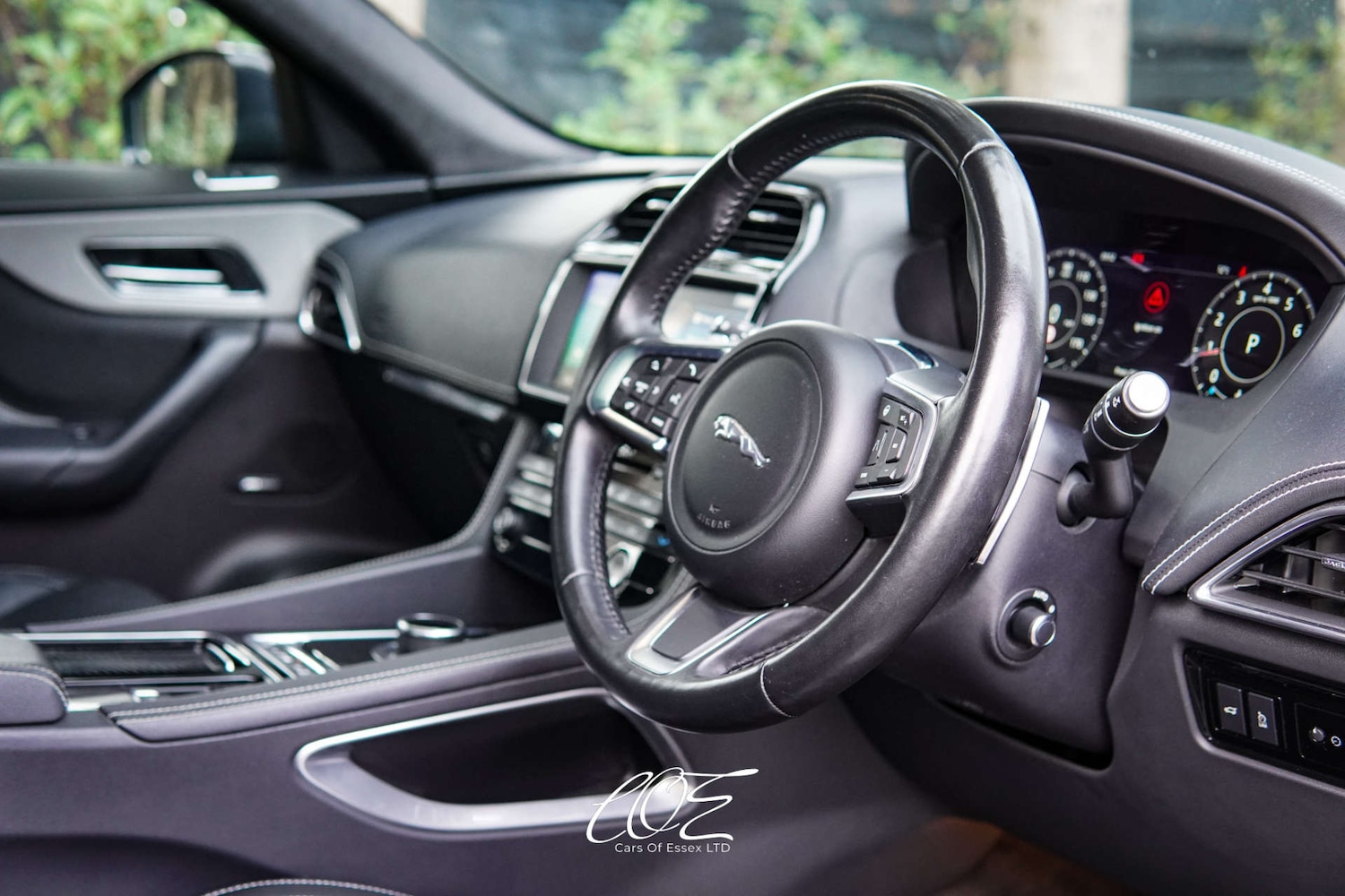 Used Jaguar F-Pace 2020 for sale - 76859424: Photo 5