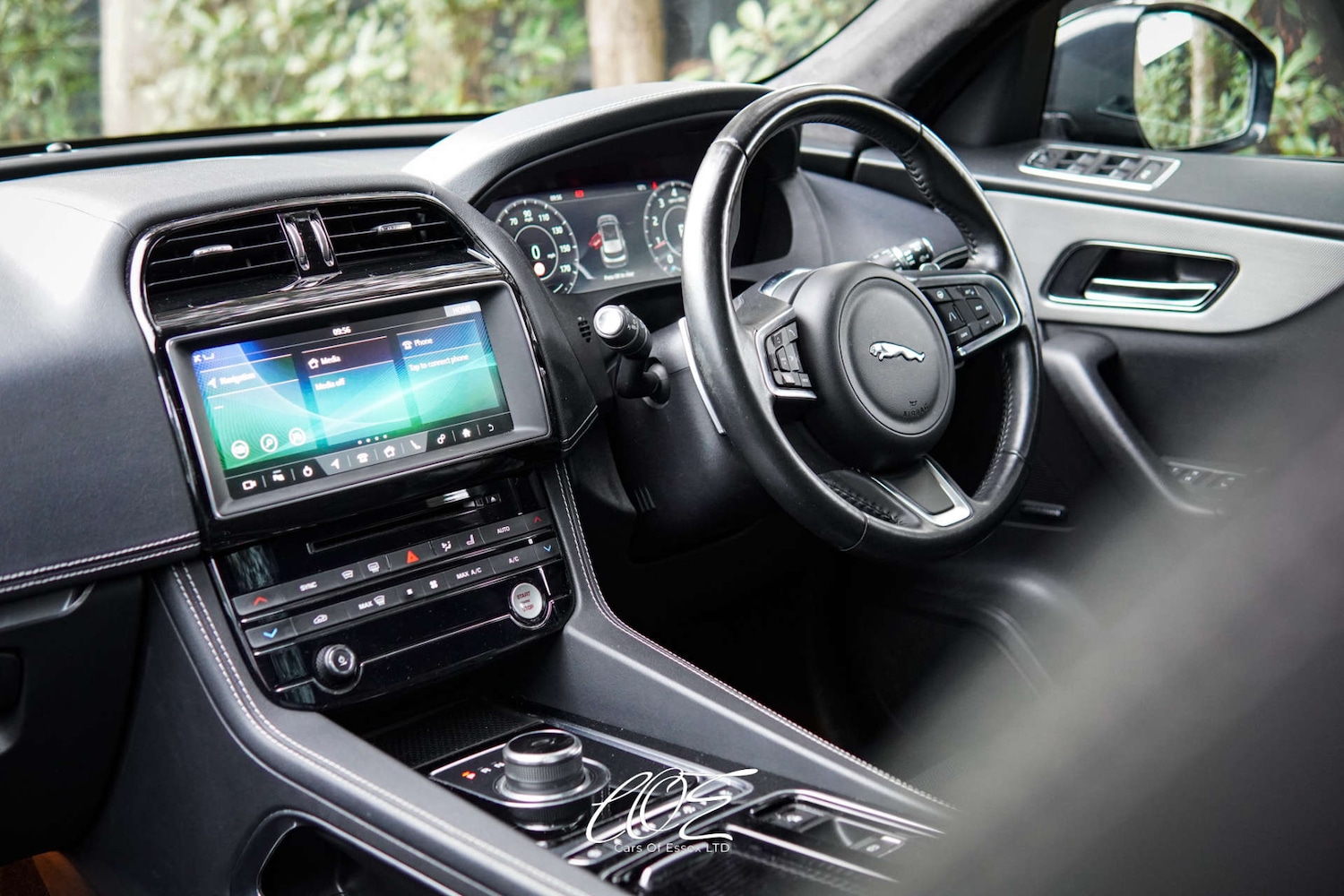 Used Jaguar F-Pace 2020 for sale - 76859424: Photo 7