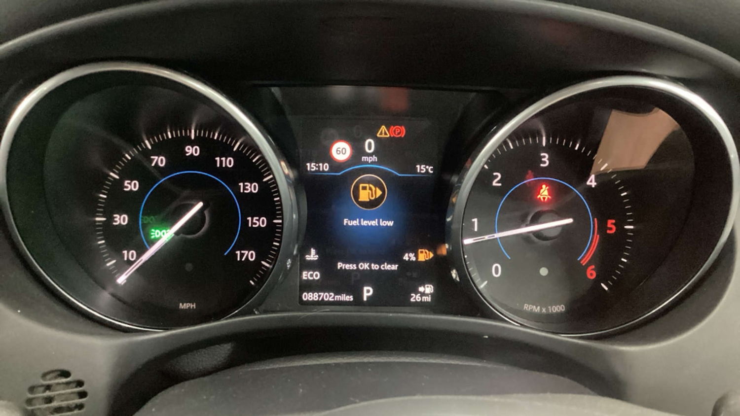 Used Jaguar XE 2018 for sale - 76350454: Photo 12
