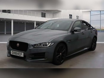 Used Jaguar XE 2018 for sale - 76350454: Photo