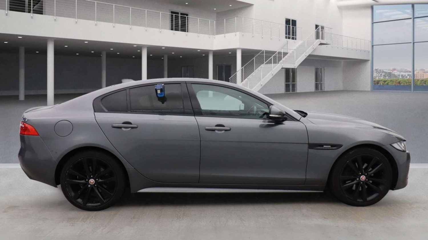 Used Jaguar XE 2018 for sale - 76350454: Photo 7