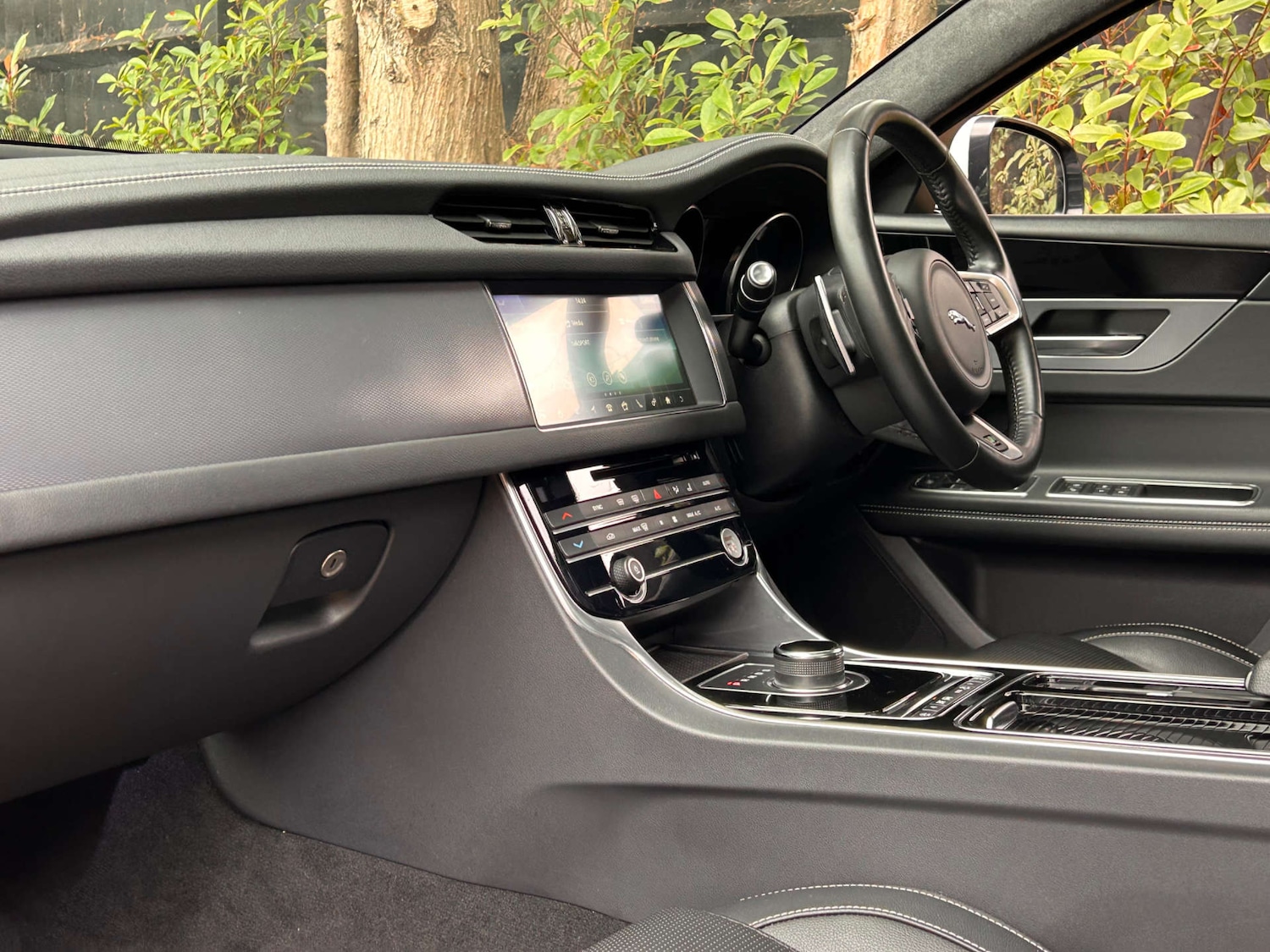 Used Jaguar XF 2020 for sale - 76132413: Photo 11