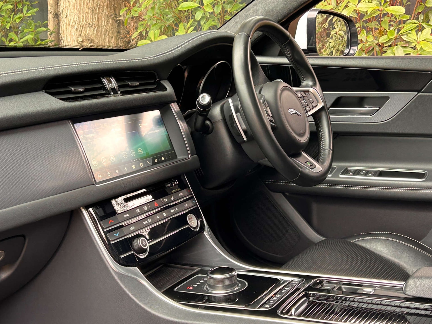 Used Jaguar XF 2020 for sale - 76132413: Photo 12