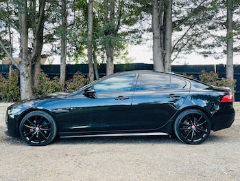 Used Jaguar XE 2017 for sale - 78593488: Photo