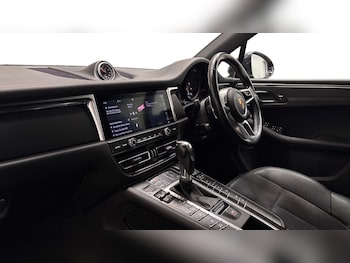 Used Porsche Macan 2019 for sale - 79564229: Photo