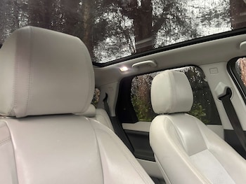 Used Land Rover Discovery Sport 2017 for sale - 77026727: Photo