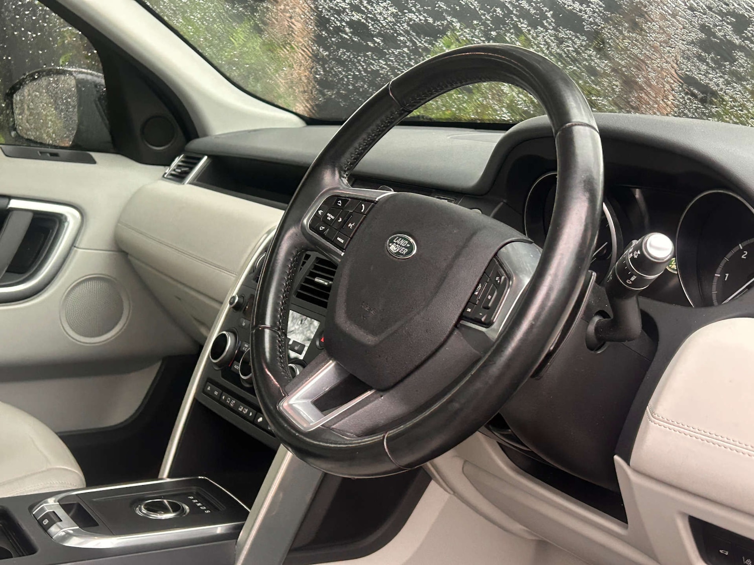 Used Land Rover Discovery Sport 2017 for sale - 77026727: Photo 8