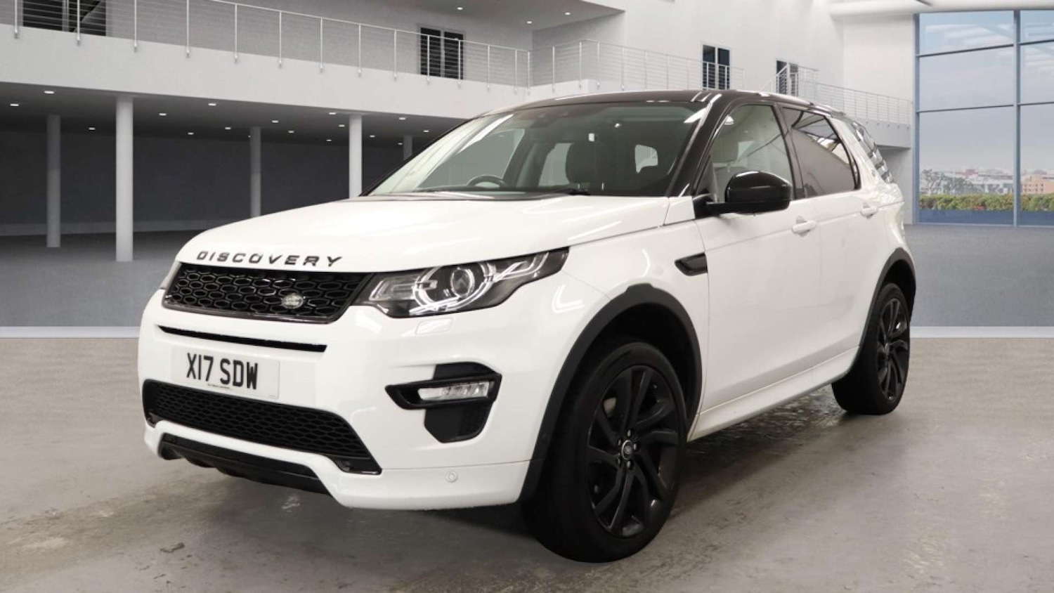 Used Land Rover Discovery Sport 2019 for sale - 76509344: Photo 2