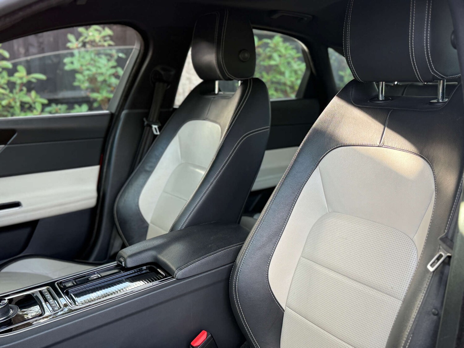 Used Jaguar XF 2018 for sale - 76441416: Photo 24