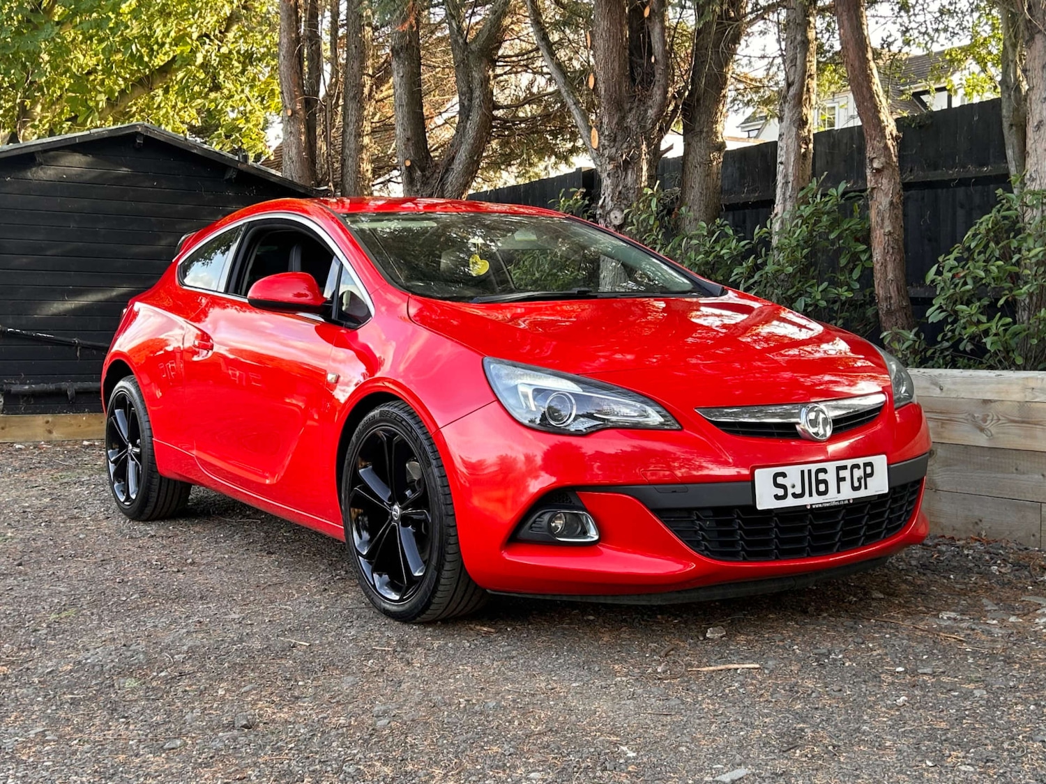 Used Vauxhall Astra GTC 2016 for sale - 77249302: Photo 2