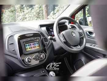 Used Renault Captur 2019 for sale - 76602199: Photo