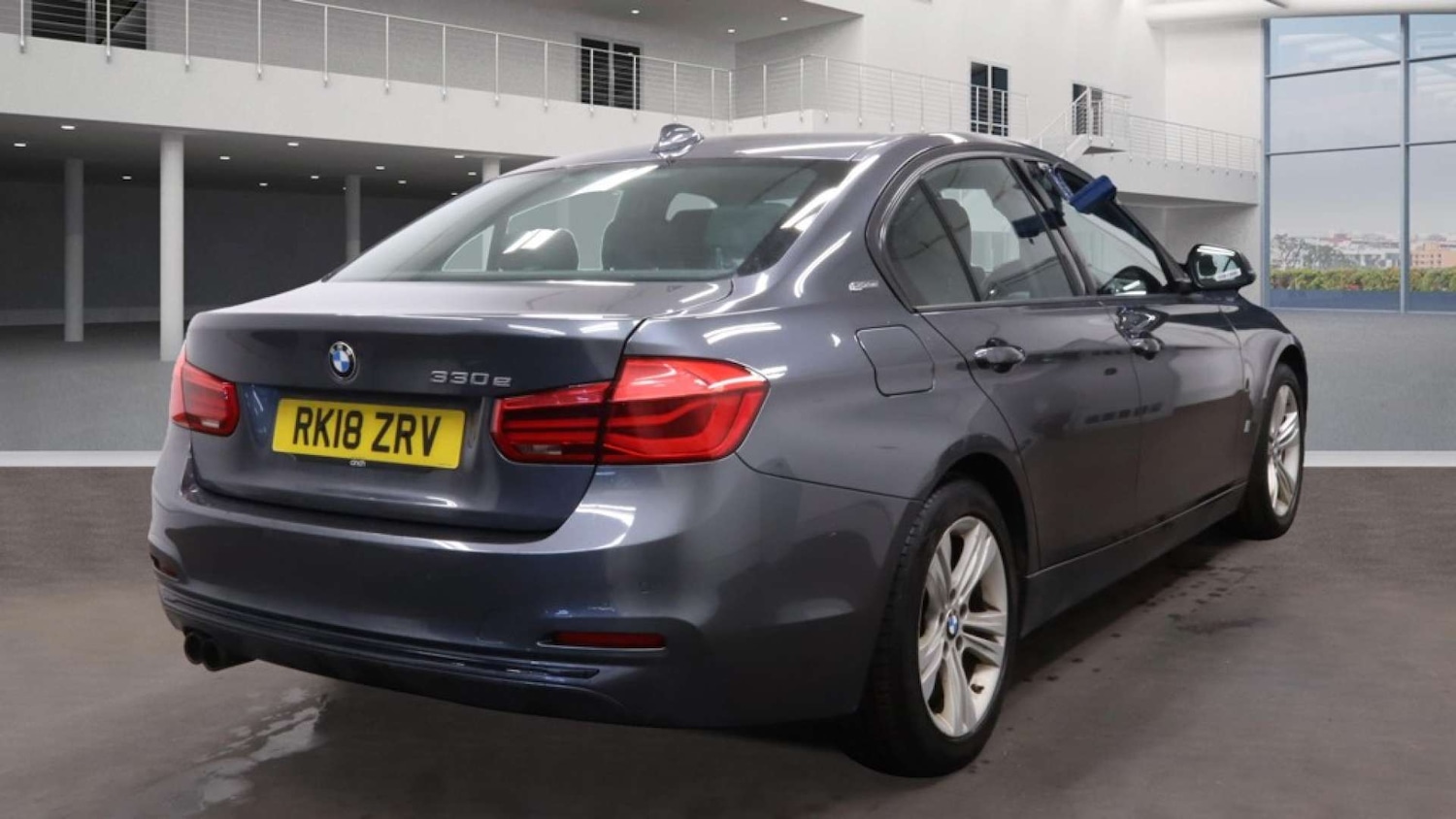 Used BMW 3 Series 2018 for sale - 76380377: Photo 4