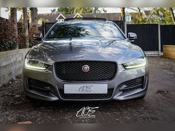 Used Jaguar XE 2015 for sale - 77778091: Photo
