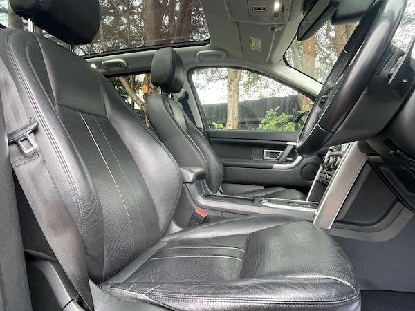 Used Land Rover Discovery Sport 2017 for sale - 76184954: Photo 2
