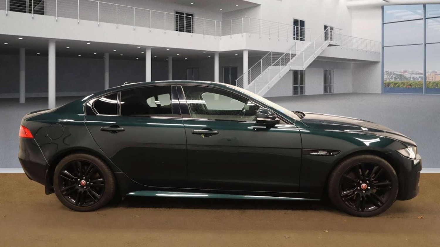 Used Jaguar XE 2016 for sale - 76427120: Photo 8