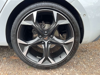 Used SEAT Leon 2021 for sale - 76322850: Photo