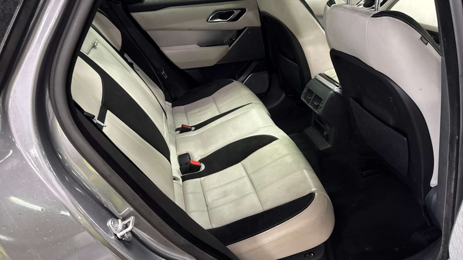 Used Land Rover Range Rover Velar 2017 for sale - 76829823: Photo 10