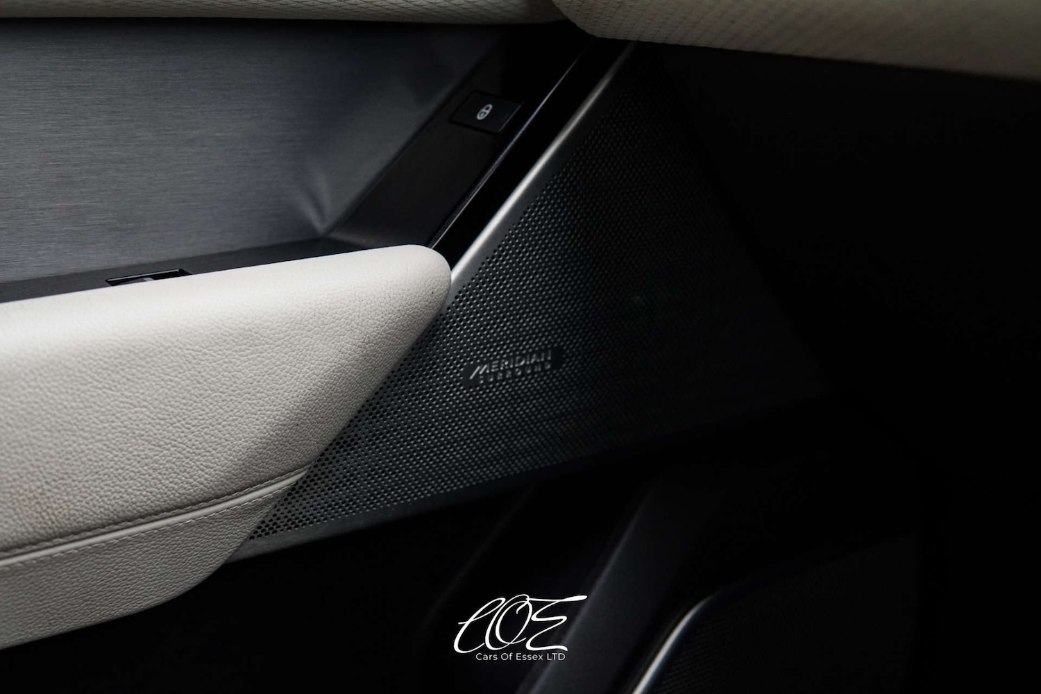 Used Land Rover Range Rover Velar 2017 for sale - 76829823: Photo 25