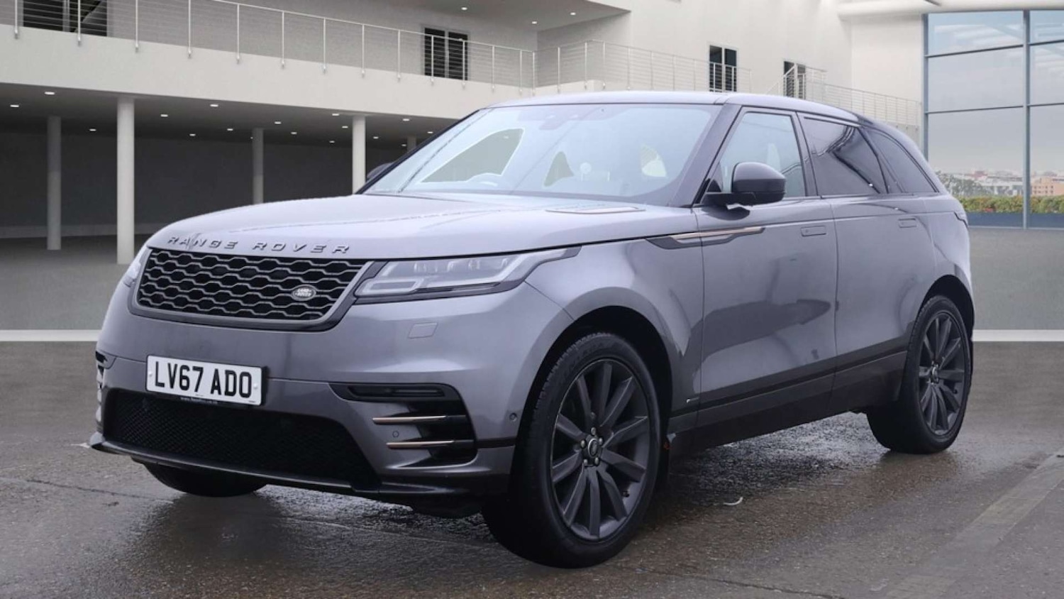 Used Land Rover Range Rover Velar 2017 for sale - 76829823: Photo 3