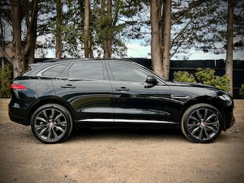 Used Jaguar F-Pace 2019 for sale - 79143775: Photo
