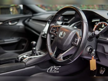 Used Honda Civic 2019 for sale - 77920687: Photo