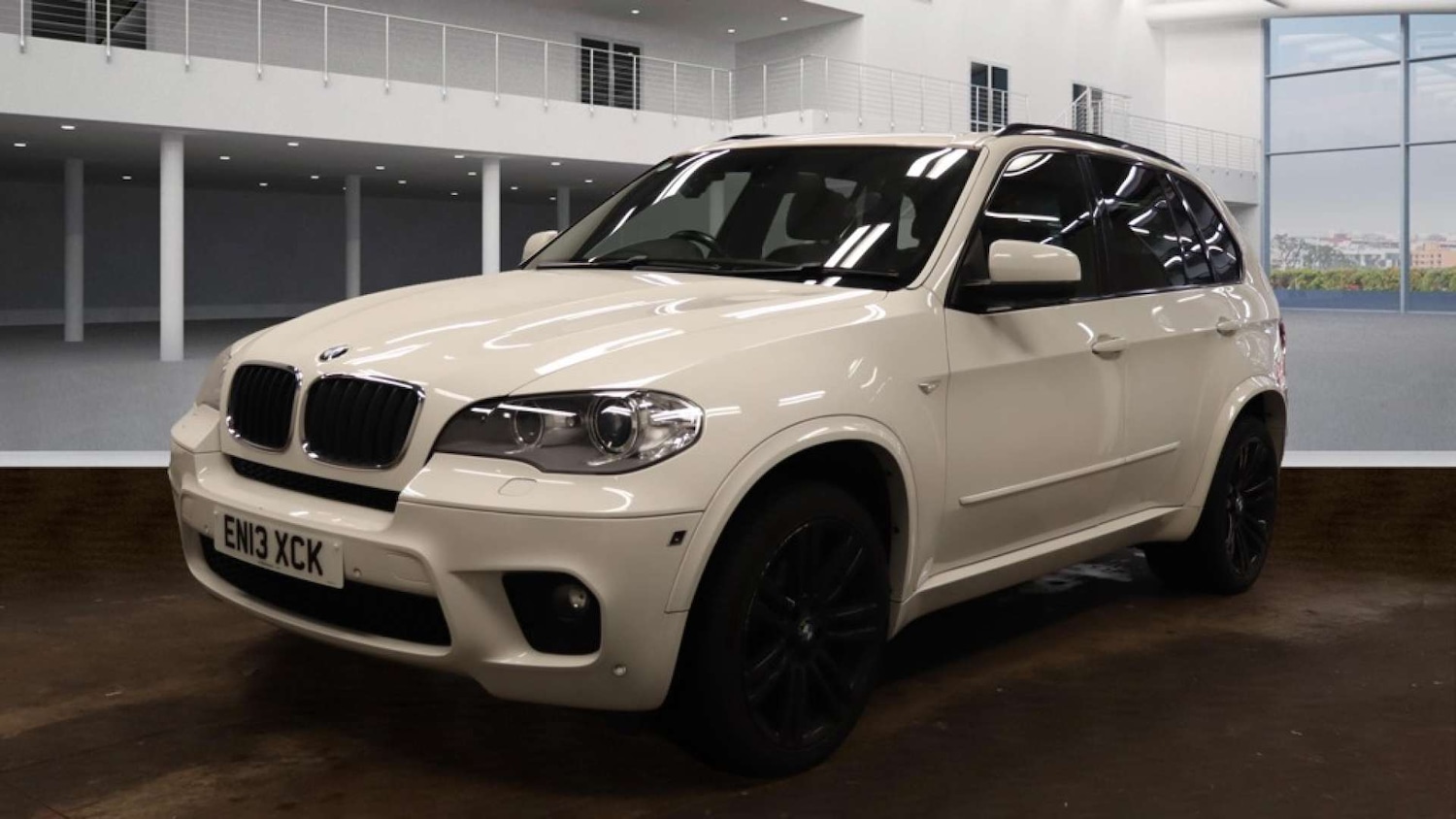 Used BMW X5 2013 for sale - 76451734: Photo 2